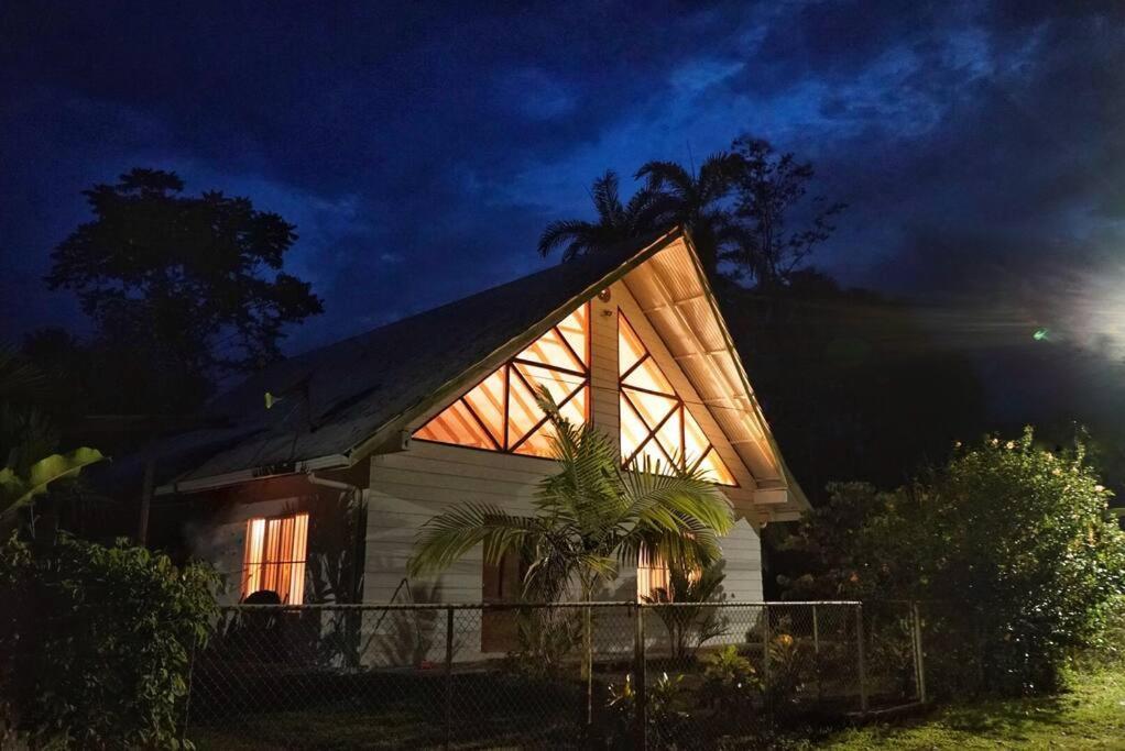 Villa Casa Moes Cahuita Exterior foto